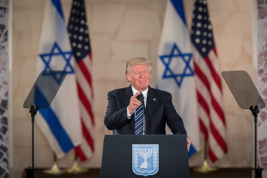 דונלד טראמפ טראמפ