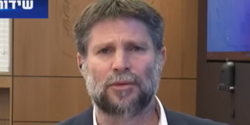 סמוטריץ׳ ליועמ"שית  בבקשה דחופה למניעת השביתה הפוליטית