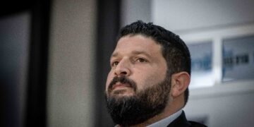 ח"כ אלמוג כהן מברך על סגירת התיק נגד המעורבים בפרשת החשד לרצח מחבלי נוחבה ב-7 באוקטובר