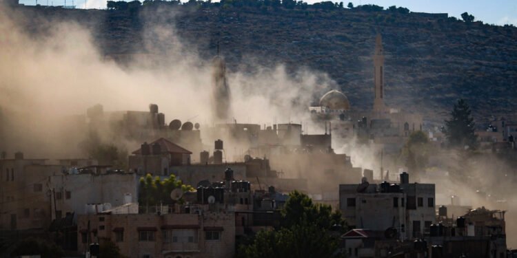 איראן מאיימת על ירדן, סעודיה, איחוד האמירויות וקטאר לגבי תקיפות ישראליות דרכם