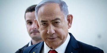 נתניהו ללבנונים: זה הזמן לקחת בחזרה את המדינה שלכם