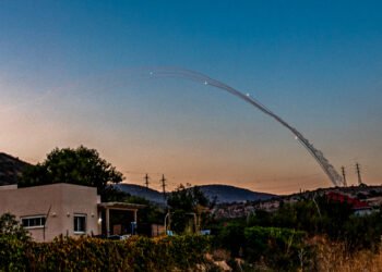 צעיר בשנות ה-20 נפצע קשה מרסיסים: כל הפרטים על המטחים לטבריה ולחיפה