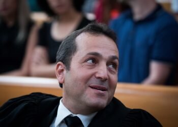 עורך הדין דימרי: מסמך הקצין לא מסכן בטחון