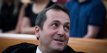 עורך הדין דימרי: מסמך הקצין לא מסכן בטחון