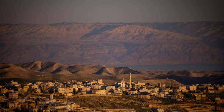 מצרים: "דוחים עקירת פלסטינים, נציע תכנית לשיקום עזה"