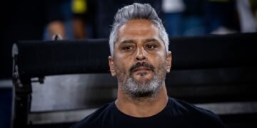 הפועל תל אביב ניצחה את חולון 68:72