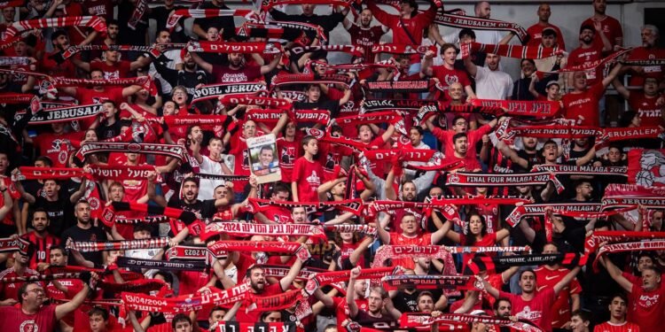 הפועל תל אביב ניצחה את חולון 68:72