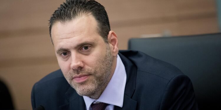 מנגנון להסדרת פירוטכניקה בספורט