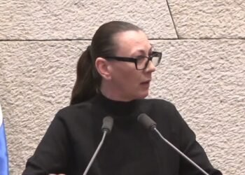 יוליה מלינובסקי