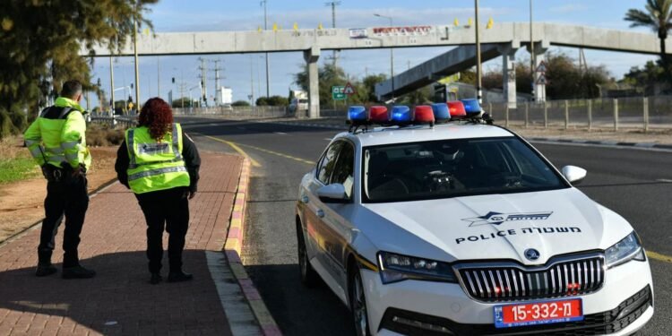 ר"ג: בולען נפער בחניון בבניין מגורים, הדיירים פונו