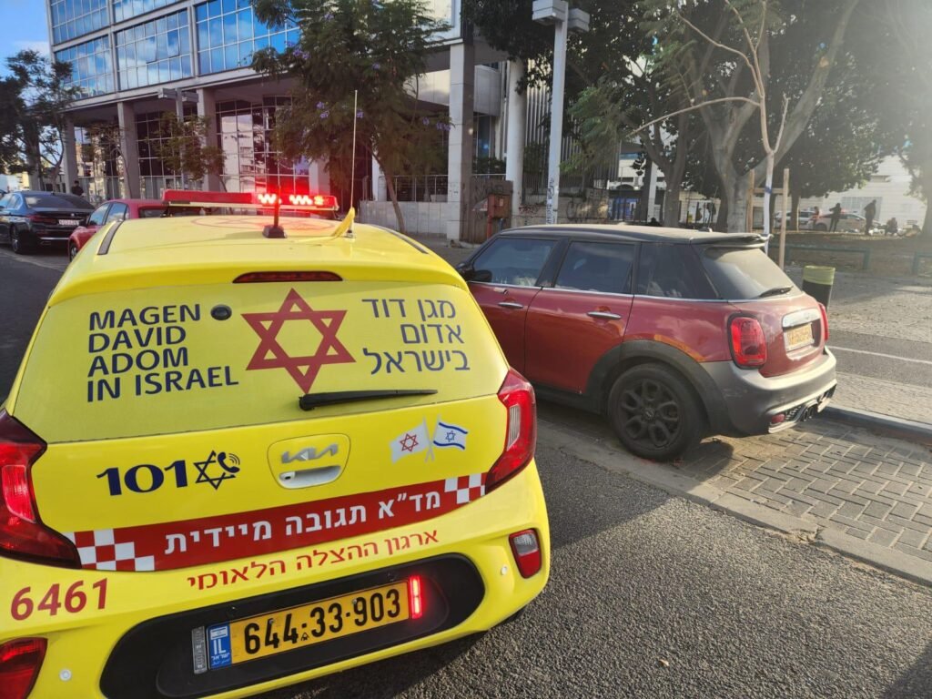 מדא, הצלה, אמבולנס