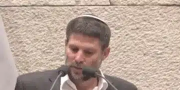 בצלאל סמוטריץ