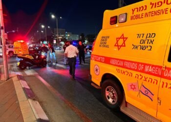 אמבולנס מדא