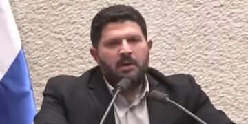 אלמוג כהן