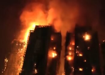 הונג קונג אש שריפה בניין