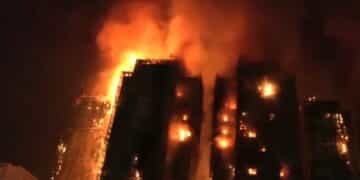 הונג קונג אש שריפה בניין